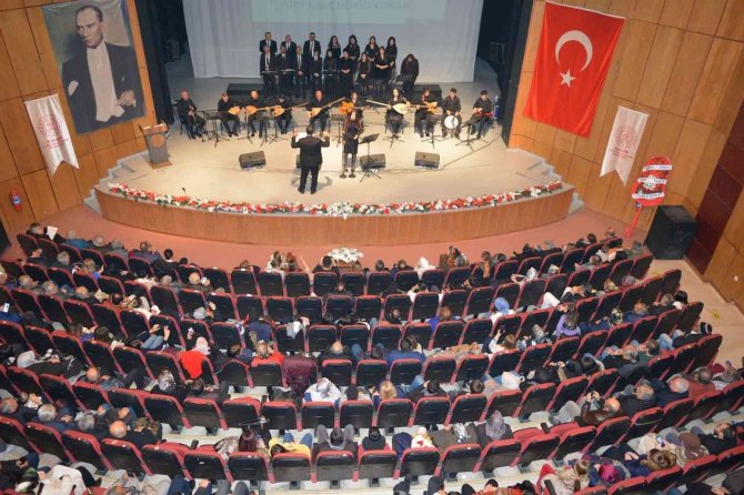 2023 Yılının İ̇lk Konserinde Duygusal Anlar Yaşandı