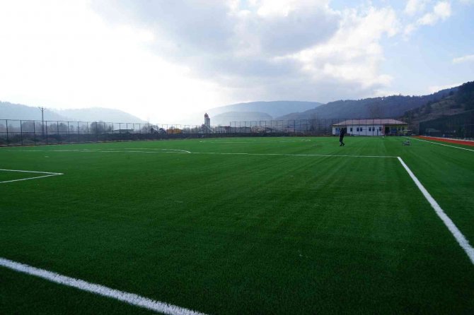 Sel Afetlerinin İzlerinin Silindiği İlçeye 40 Milyonluk Spor Yatırımı