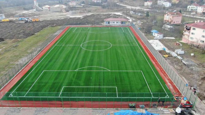 Sel Afetlerinin İzlerinin Silindiği İlçeye 40 Milyonluk Spor Yatırımı