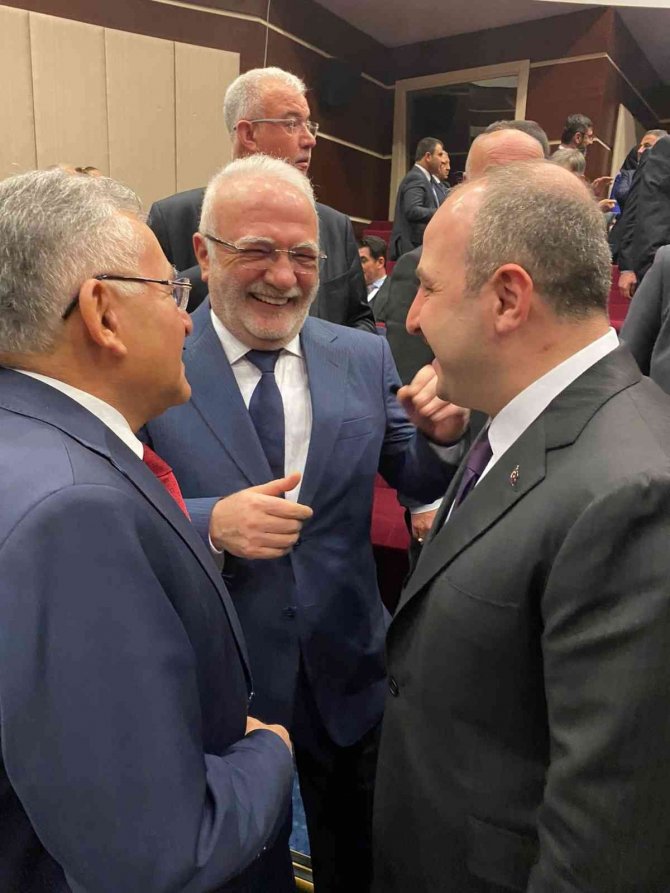 Başkan Büyükkılıç, Ankara’da 3 Bakanla Görüştü, Cumhurbaşkanı Erdoğan’ın Toplantısı’na Katıldı