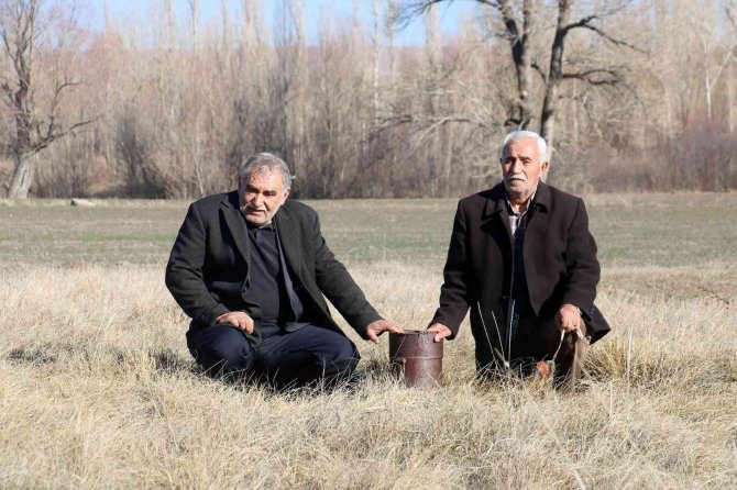 Köy Sakinleri ’Petrol Yok’ Denilip Kapatılan Kuyuda Yeniden Sondaj Yapılmasını İstiyor