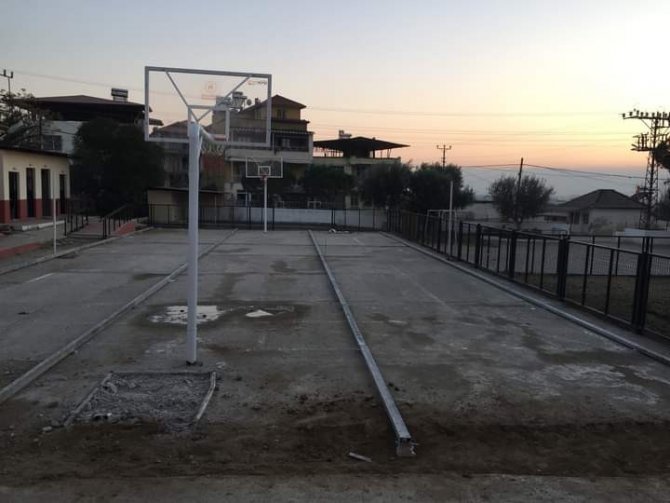 Köylüler Okulları İçin Seferber Oldu