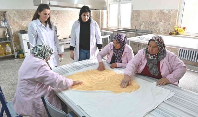 Denizli’de 267 Bin Kişi Hayat Boyu Öğrenme Kurslarından Faydalandı