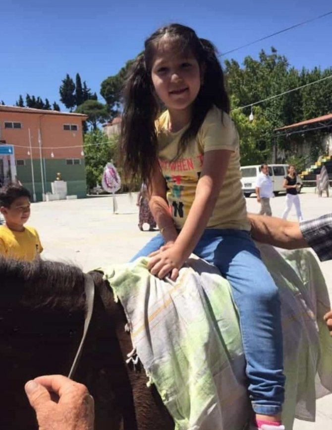 7 Yaşındaki Kız Çocuğu Oksijen Yetersizliğinden Hayatını Kaybetti