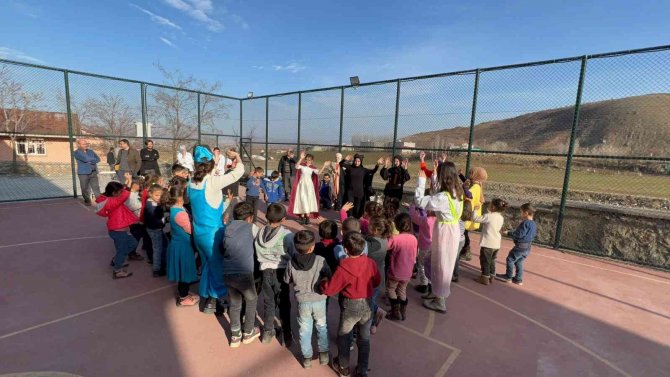 Muş’ta Köy Çocukları İçin Eşsiz Bir Etkinlik