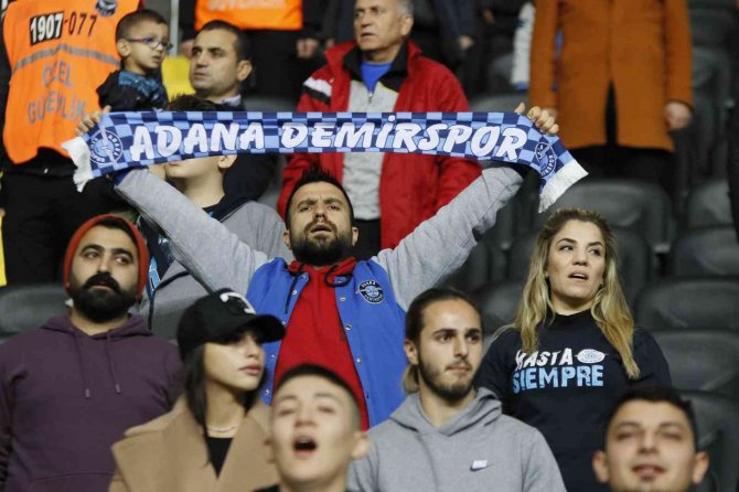 Spor Toto Süper Lig: Adana Demirspor: 1 - İ̇stanbulspor: 0 (İ̇lk Yarı)