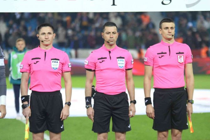 Spor Toto Süper Lig: Trabzonspor: 1 - Giresunspor: 0 (İ̇lk Yarı)