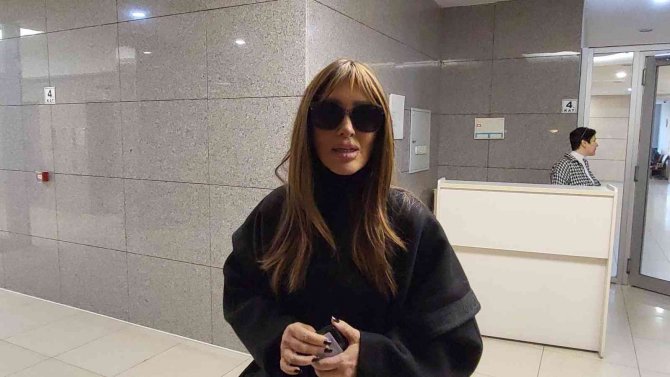 Hadise’nin Şikayetçi Olduğu Seren Serengil Adliyede: "Ebru Gündeş’i Şahit Olarak Gösterdik’’