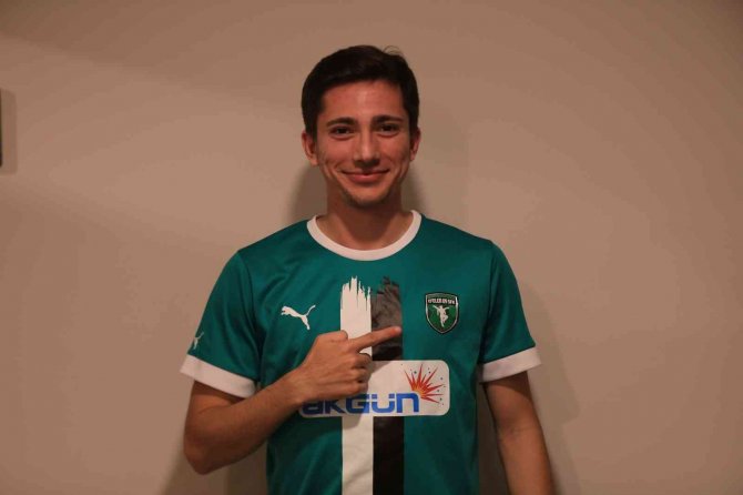 Efeler 09 Sfk Akbulut’u Renklerine Bağladı