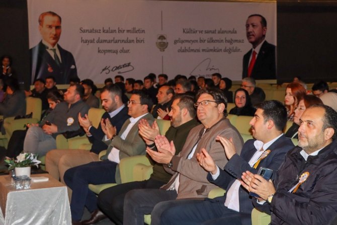 Yalova’da İ̇brahim Sadri Sunumuyla Arif Nihat Asya Anıldı