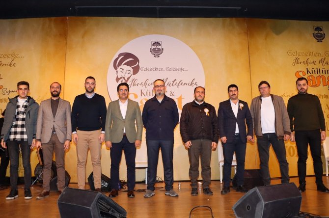 Yalova’da İ̇brahim Sadri Sunumuyla Arif Nihat Asya Anıldı