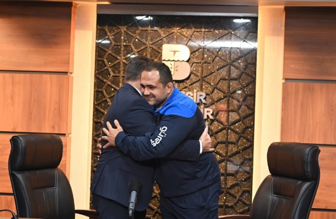 Başpehlivan Yeşil, Balıkesir Adına Kol Bağlayacak