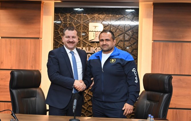 Başpehlivan Yeşil, Balıkesir Adına Kol Bağlayacak