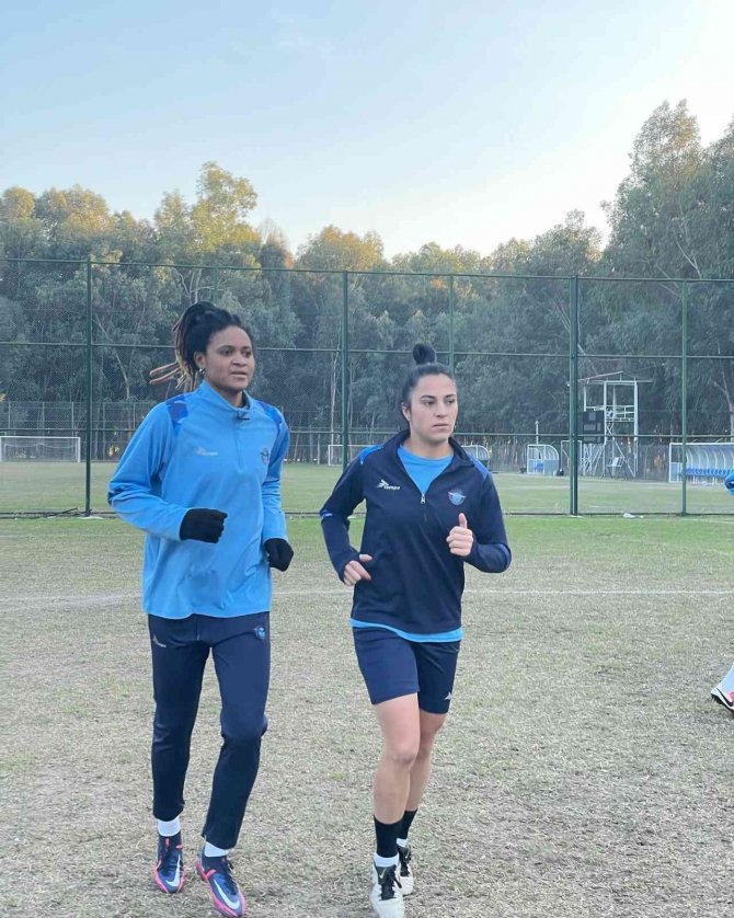 Adana İ̇dmanyurdu, Fenerbahçe Maçı Hazırlıklarını Sürdürdü