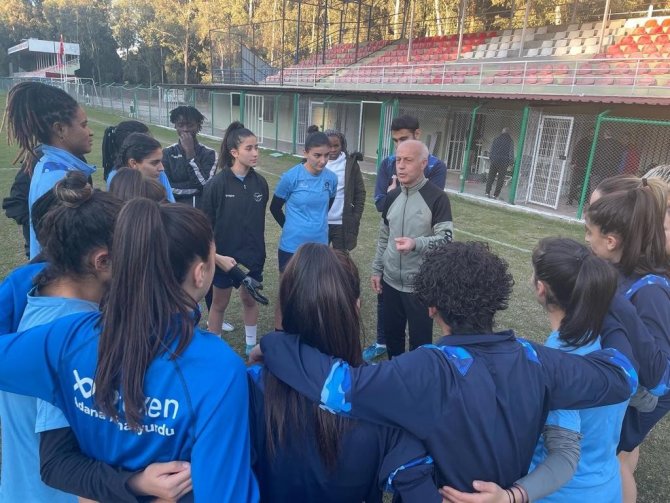 Adana İ̇dmanyurdu, Fenerbahçe Maçı Hazırlıklarını Sürdürdü