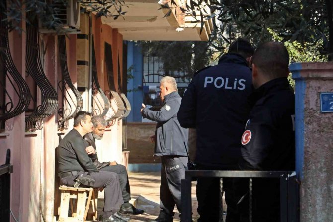 Dün ’Çok Üşüyorum’ Dedi, Bugün Evinde Ölü Bulundu