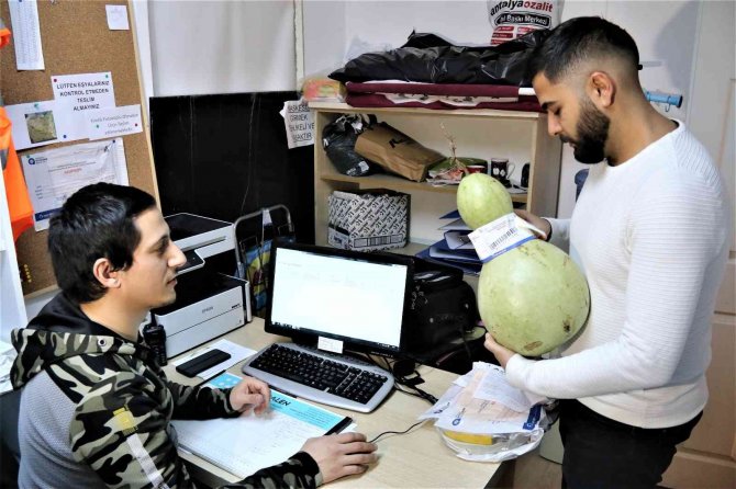 Halk Otobüsünde Su Kabağını Bile Unutarak ’Bu Kadar Da Olmaz’ Dedirttiler