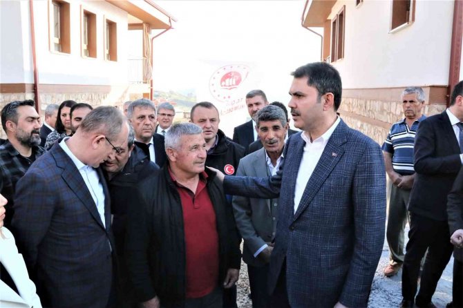 Bakan Kurum’dan Mahalle Muhtarına Cami Lojmanı Sözü