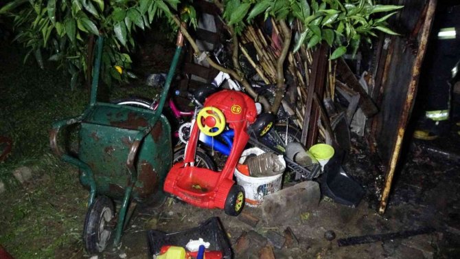 Manavgat’ta Depo Yangını Korku Dolu Anlar Yaşattı