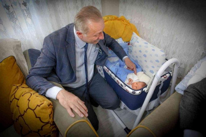 Didim’de “Hoş Geldin Bebek” Projesi 1 Yılda 185 Aileye Ulaştı