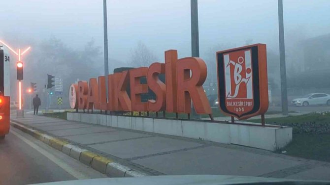 Balıkesir’de Sis Etkili Oldu