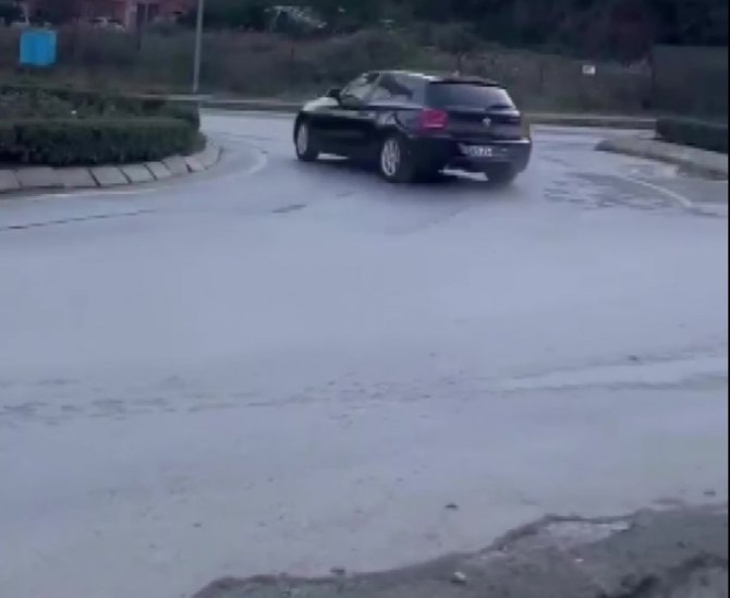 Beykoz’da Kavşakta Drift Yapan Sürücüye 22 Bin 13 Tl Ceza