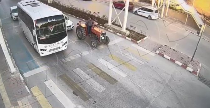 Burdur’da Traktörüyle Drift Atan Sürücüye 22 Bin 757 Tl Para Cezası Uygulandı