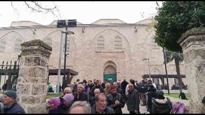 Binlerce Bursalı Kar Ve Yağmur İçin Dua Etti