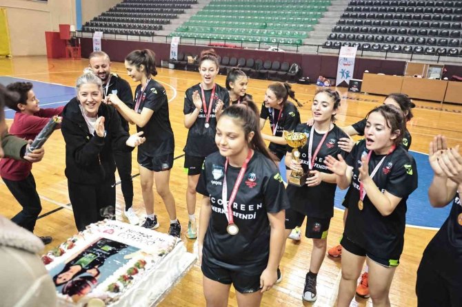 Potanın Şampiyonu Ecogreen Merkezefendi Basket Oldu