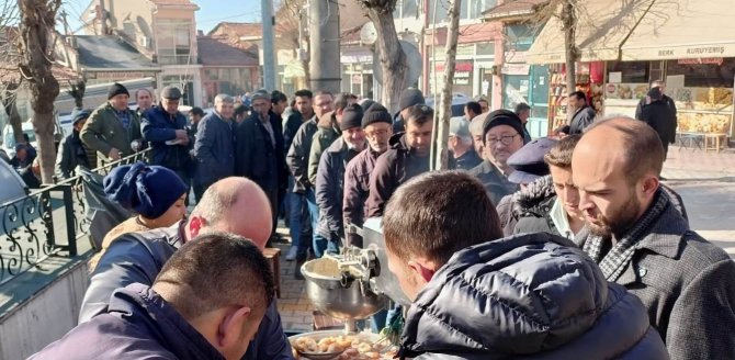 Emet’teki Camilerde Yağmur Duası Ve Hayır Etkinliği