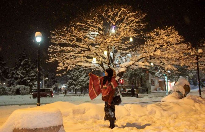 Erzincan Ve Bayburt’un Yüksek Kesimlerinde Kar Yağışı Etkisi Artırdı