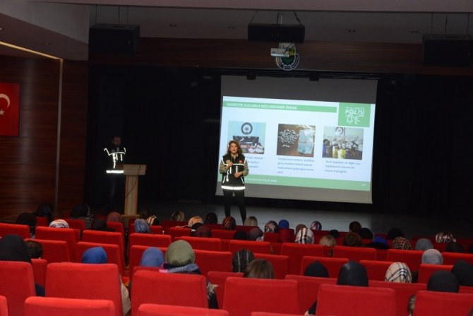 İ̇nesmek Kursiyerlerine “En İ̇yi Narkotik Polisi Anne” Projesi Anlatıldı