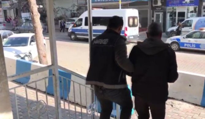 Uyuşturucu Operasyonunda Yakalanan 2 Şüpheli Tutuklandı