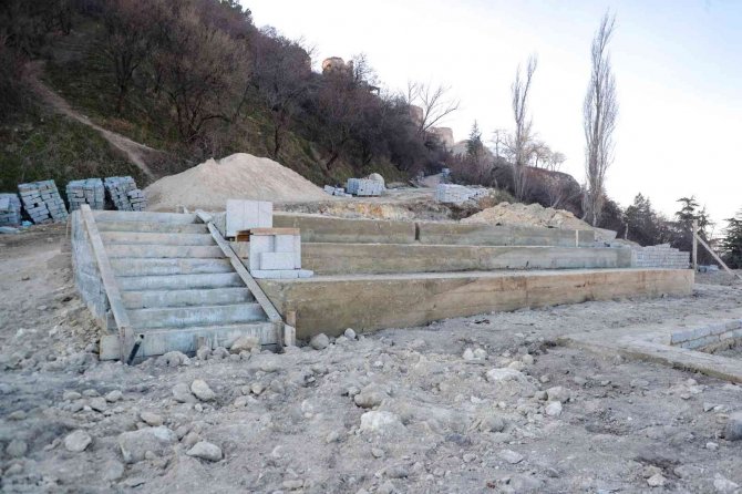 Kütahya’da Kale Kapısı Tamam