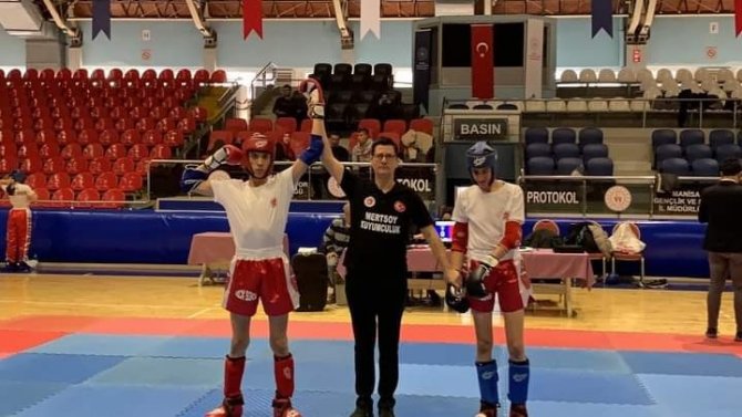 Sarıgöllü Öğrenciler Kick-boksta Manisa Şampiyonu Oldu