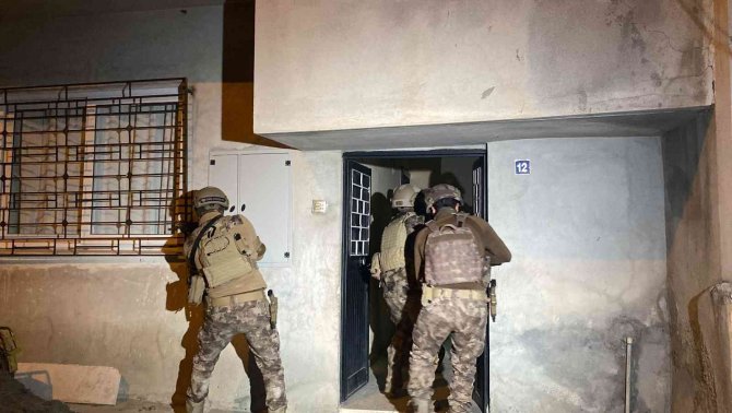 Mersin’de Pkk/kck’ya Gece Operasyonu: 8 Gözaltı Kararı