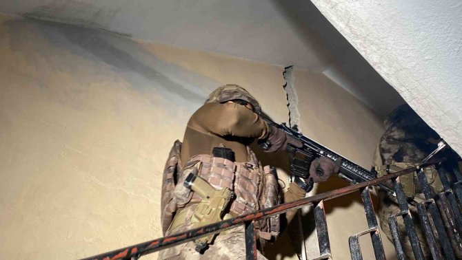 Mersin’de Pkk/kck’ya Gece Operasyonu: 8 Gözaltı Kararı