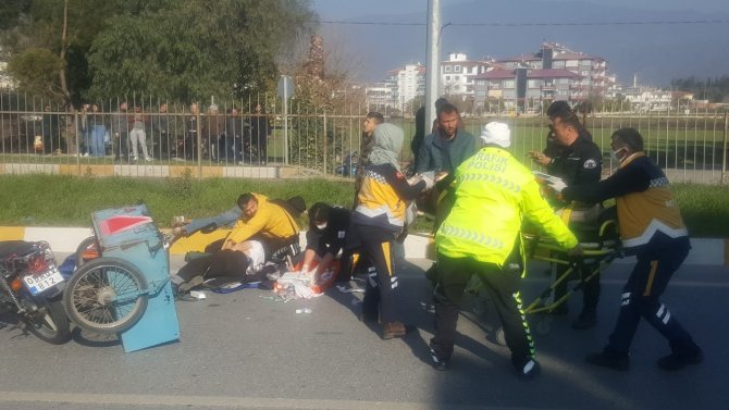 Motosikletler Çarpıştı: 2’si Ağır 4 Yaralı