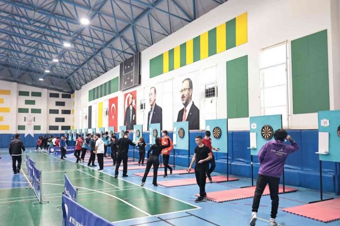 Dartta Dereceye Girenler Ödüllerini Aldı