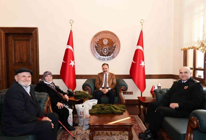 Emizade Nine Askerleri Bu Yıl Da Unutmadı