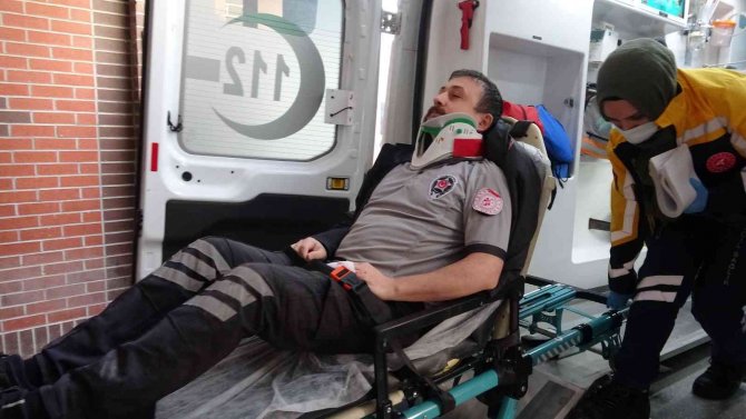 Tokat’ta Gizli Buzlanma Zincirleme Kazaya Neden Oldu: 9 Yaralı