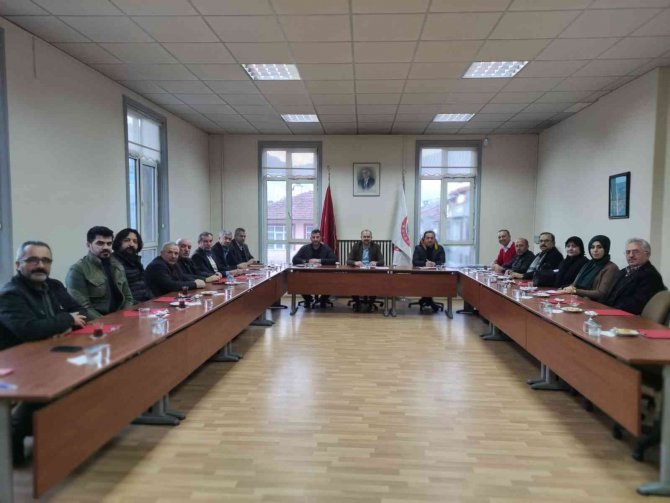 Başkan Kavaklıgil; "Hizmet Aşkı İle Tosya’ya Bir Fazla Proje Kazandırma Yarışı İçinde Olmalıyız"