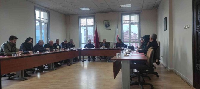 Başkan Kavaklıgil; "Hizmet Aşkı İle Tosya’ya Bir Fazla Proje Kazandırma Yarışı İçinde Olmalıyız"