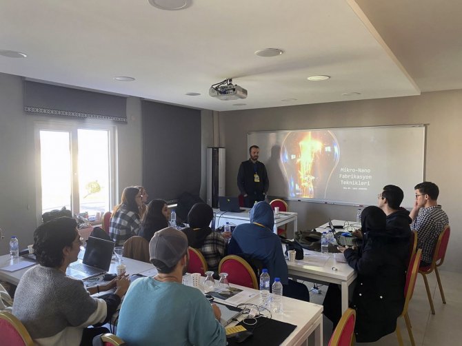 Çip Tasarımının Birçok Alanına Bu Eğitimde Temas Edildi