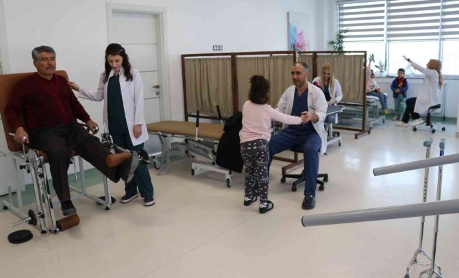 Urartu Göz Fizik Tedavide Öncü Oldu