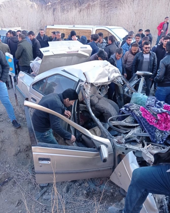 İ̇ran’da Türk Vatandaşları Kaza Yaptı: 4 Ölü, 1 Ağır Yaralı