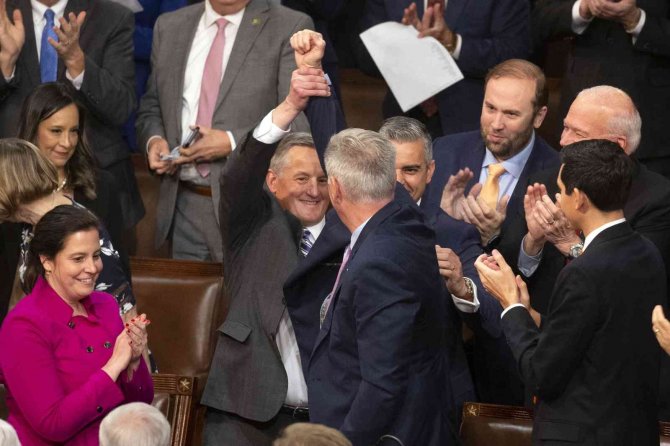 Abd Temsilciler Meclisi Başkanı 15. Turda Seçildi