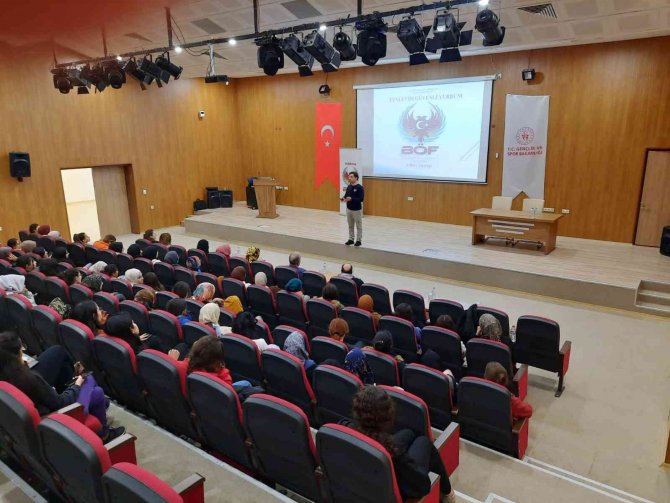 Polisten Öğrencilere Terör Uyarısı