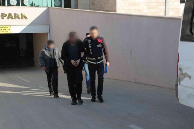 Antalya’da Aranan 71 Şüpheli Yakalandı