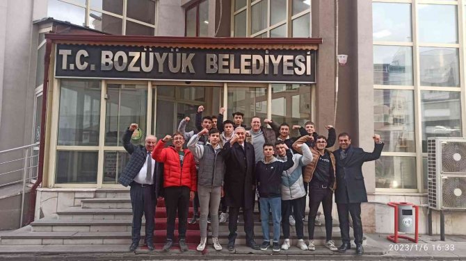 Başkan Bakkalcıoğlu Gençlerle Buluştu